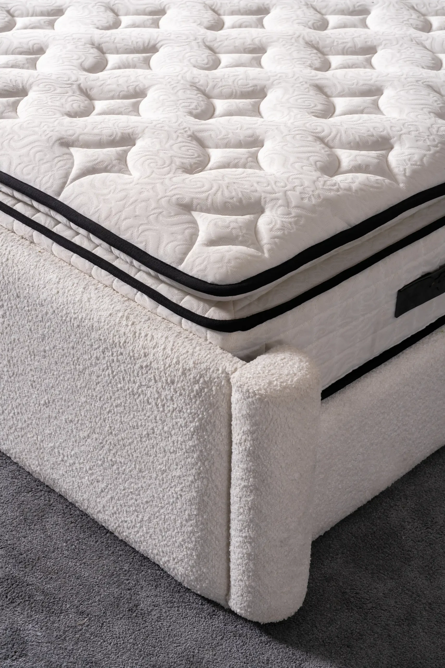 Toscano Baza Başlık